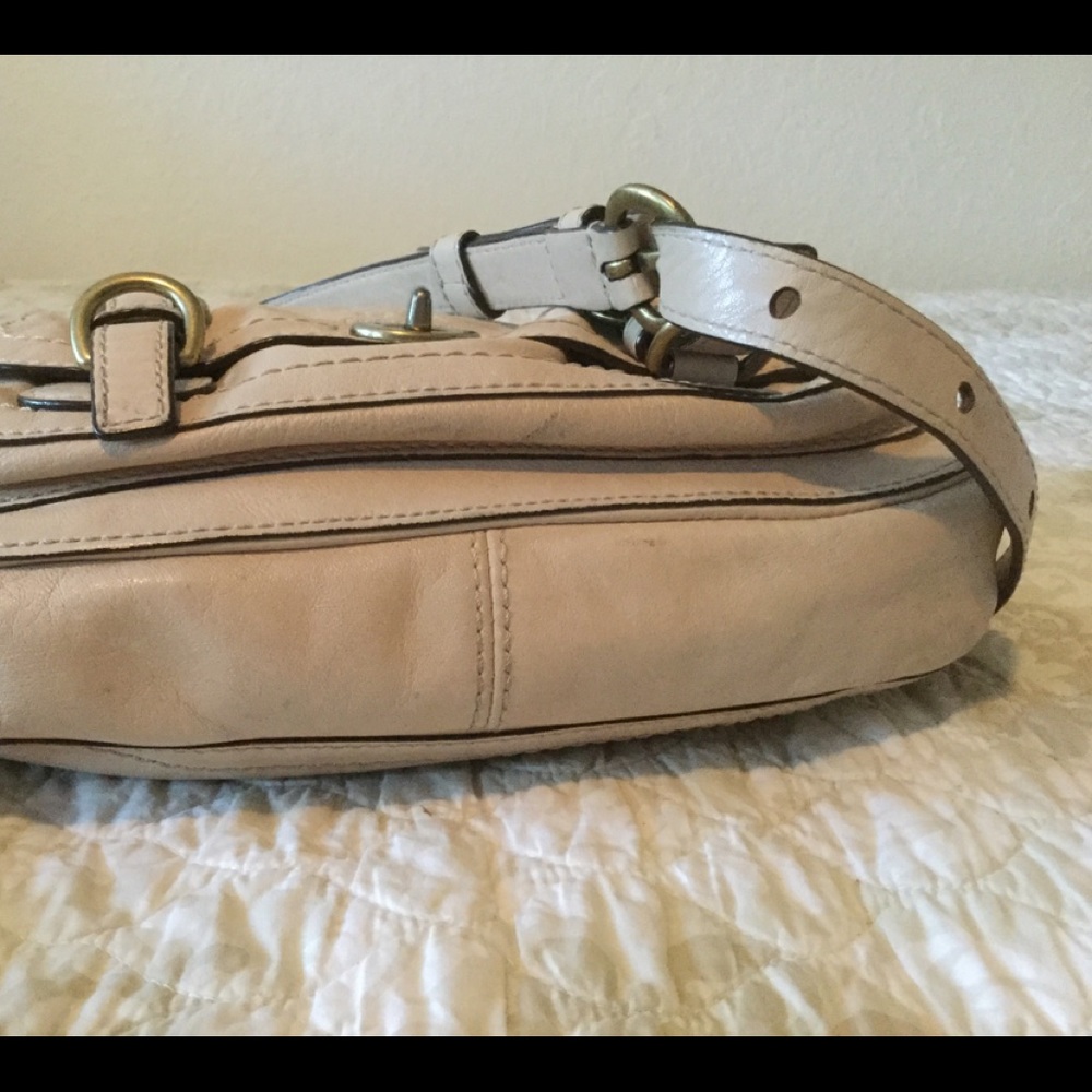 ❤️SOLD❤️COACH Cream CrossBody Leather Bag Zip Clos - Picture 6 of 8